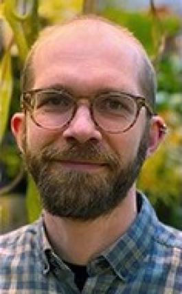 Headshot of UW Biology Assistant Professor Willem Laursen